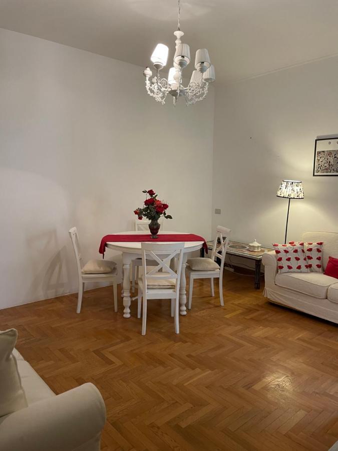Elegant Apt-Typical Roman Palazzina Pz Alessandria Exterior photo